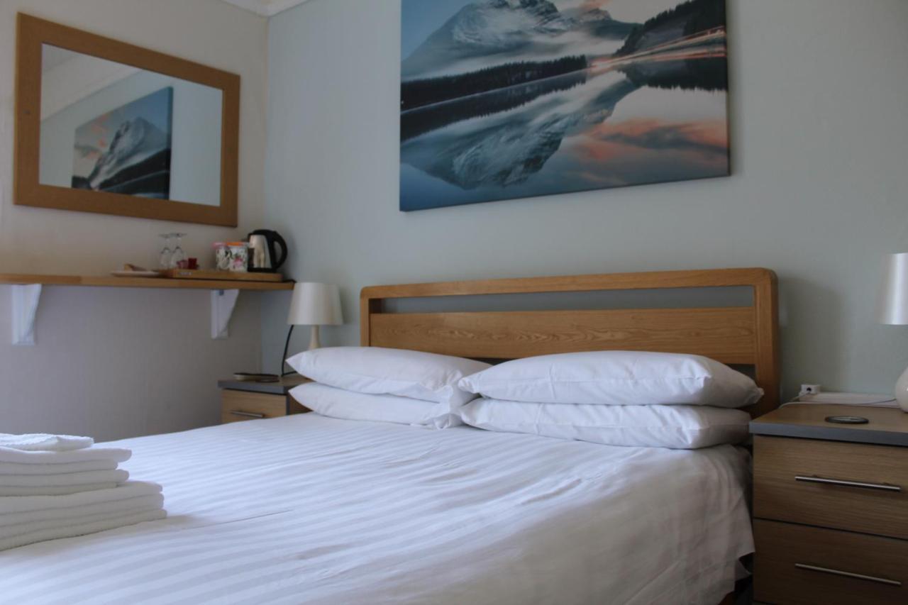 The Bay House Lake View Guest House - Adults Only โบว์เนส ออน วินเดอเมียร์ ภายนอก รูปภาพ